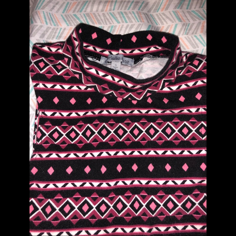 Aztec crop top - Picture 2 of 2